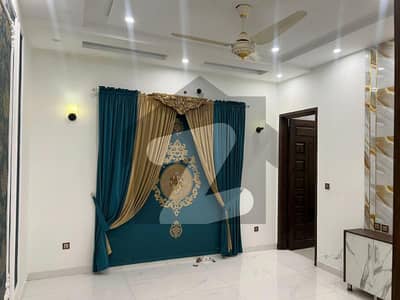 5 Marla Beautiful House on Prime Location in SECTOR D , Bahria Town Lahore 5 Marla Beautiful House on Prime Location in SECTOR D , Bahria Town Lahore