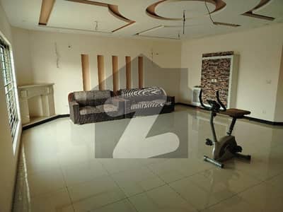 1 Kanal House Beautifully Build By Owner