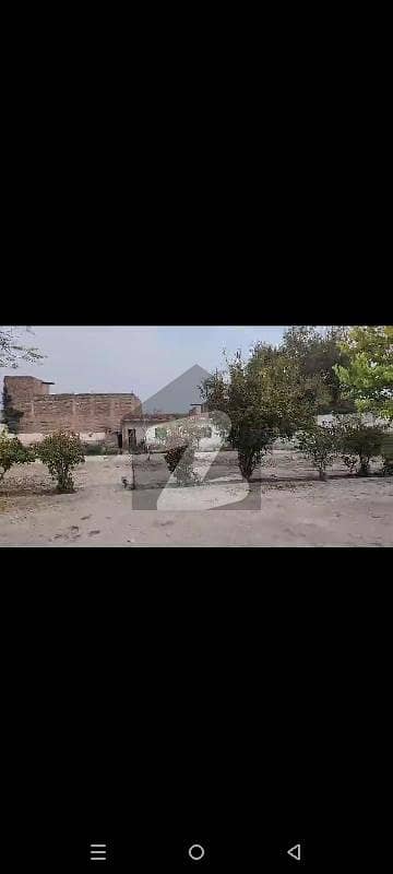 ورسک روڈ پشاور میں 4 کنال کمرشل پلاٹ 33.6 کروڑ میں برائے فروخت۔