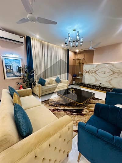 ڈی ایچ اے فیز 6 ڈی ایچ اے ڈیفینس,کراچی میں 7 کمروں کا 2 کنال مکان 27.0 کروڑ میں برائے فروخت۔