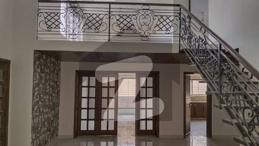 ای ۔ 11/3 ای ۔ 11,اسلام آباد میں 6 کمروں کا 1 کنال مکان 4.0 لاکھ میں کرایہ پر دستیاب ہے۔