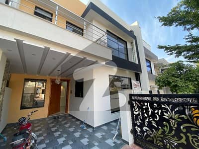 Brand new luxury 5 marla full house avaliable for sale in Bahria Enclave 3 bed accommodation 1 American kitchen 1 Servent two species TV lounge Brand new luxury 5 marla full house avaliable for sale in Bahria Enclave 3 bed accommodation 1 American kitchen 1 Servent two species TV lounge