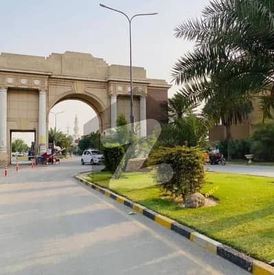 ریاض الجنہ - عمر بلاک ریاض الجنہ,فیصل آباد میں 8 مرلہ رہائشی پلاٹ 1.61 کروڑ میں برائے فروخت۔