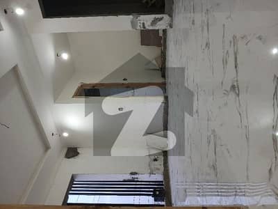 ایچ ۔ 13 اسلام آباد میں 2 کمروں کا 5 مرلہ فلیٹ 55.0 ہزار میں کرایہ پر دستیاب ہے۔