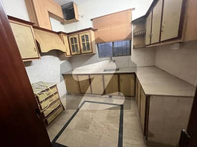 بی او آر ۔ بورڈ آف ریوینیو ہاؤسنگ سوسائٹی لاہور میں 4 کمروں کا 12 مرلہ مکان 1.6 لاکھ میں کرایہ پر دستیاب ہے۔ بی او آر ۔ بورڈ آف ریوینیو ہاؤسنگ سوسائٹی لاہور میں 4 کمروں کا 12 مرلہ مکان 1.6 لاکھ میں کرایہ پر دستیاب ہے۔