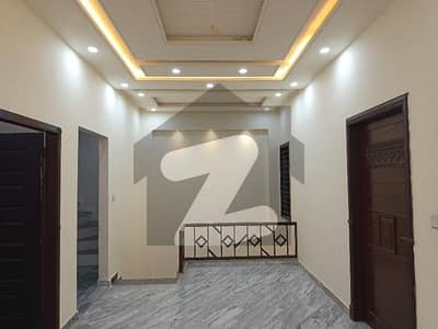 Unoccupied Good Location Upper Portion Of 10 Marla Is Available For rent In DC Colony