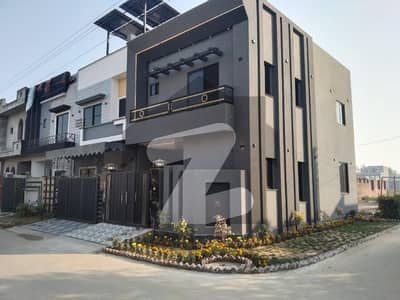 الحرم گارڈن ۔ بلاک اے الحرم گارڈن,لاہور میں 3 کمروں کا 3 مرلہ مکان 98.0 لاکھ میں برائے فروخت۔