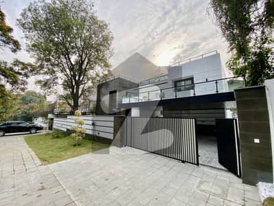 Luxurious House For Rent F-7 Prime Location
