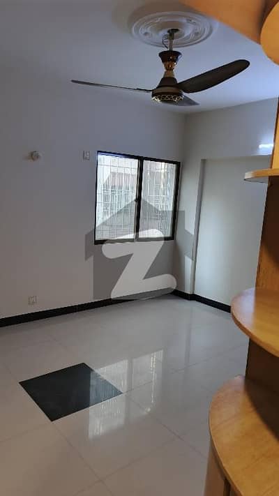 Rufi Lake Drive Apartment