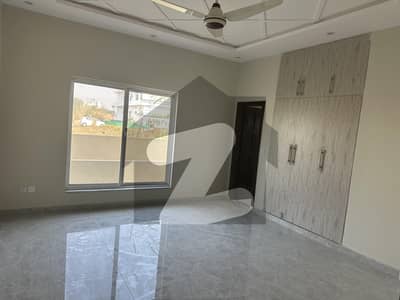 لائف سٹائل ریزیڈینسی جی ۔ 13/1,جی ۔ 13,اسلام آباد میں 2 کمروں کا 6 مرلہ فلیٹ 85.0 لاکھ میں برائے فروخت۔