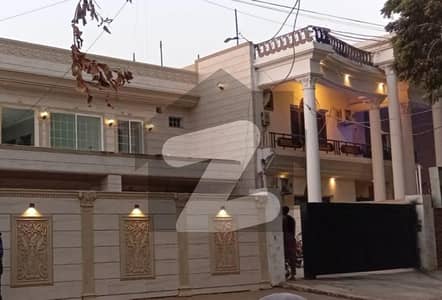 علامہ اقبال ٹاؤن ۔ نرگس بلاک علامہ اقبال ٹاؤن,لاہور میں 6 کمروں کا 1 کنال مکان 15.0 کروڑ میں برائے فروخت۔