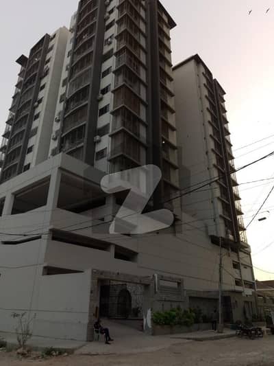 باتھ آئی لینڈ کراچی میں 4 کمروں کا 10 مرلہ فلیٹ 7.3 کروڑ میں برائے فروخت۔