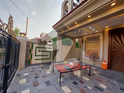 10 Marla House Available For Rent In Formanites Housing Scheme