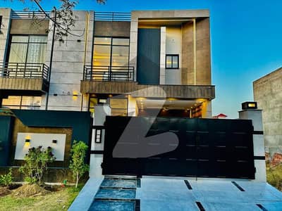 10 Marla Modern Design House For Sale In Formanites Housing Scheme