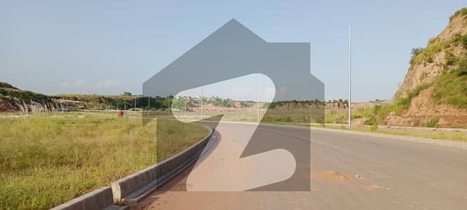 DHA Phase 6, Sector B3, Pair plot at investors rate , Best time for the investors DHA Phase 6, Sector B3, Pair plot at investors rate , Best time for the investors