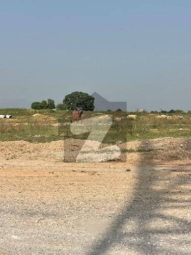 I-12/1 Back To Civic Road Plot In 1700 Series Size 30x60