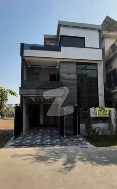 Ideal Prime Location House Is Available For Sale In Park View City