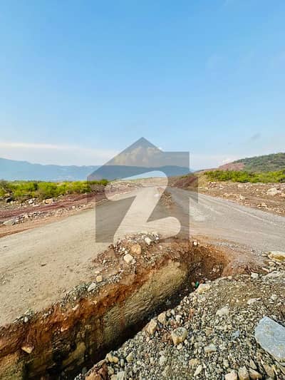 MARGALLA FACE PLOT AVAILABLE FOR SALE IN CDA SECTOR C-16/4