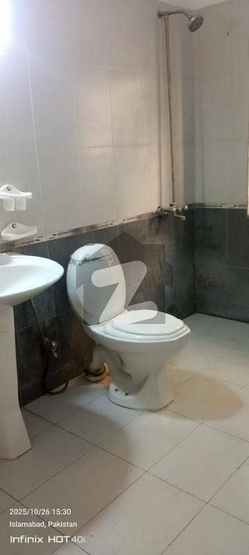 سوان گارڈن اسلام آباد میں 11 کمروں کا 1 کنال عمارت 3.2 لاکھ میں کرایہ پر دستیاب ہے۔ سوان گارڈن اسلام آباد میں 11 کمروں کا 1 کنال عمارت 3.2 لاکھ میں کرایہ پر دستیاب ہے۔