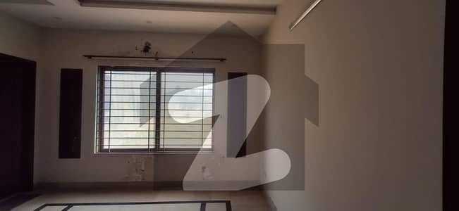 بحریہ گرینز۔ اوورسیز انکلیو - سیکٹر 3 بحریہ گرینز۔ اوورسیز انکلیو,بحریہ ٹاؤن فیز 8,بحریہ ٹاؤن راولپنڈی,راولپنڈی میں 3 کمروں کا 15 مرلہ بالائی پورشن 75.0 ہزار میں کرایہ پر دستیاب ہے۔