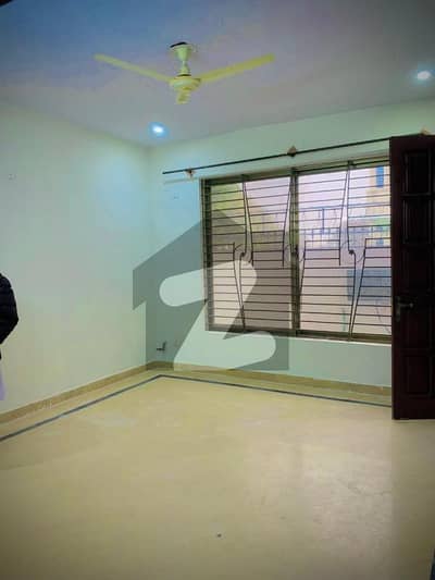 7 Marla ground porshan available for rent