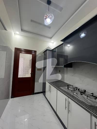 جی ۔ 13 اسلام آباد میں 2 کمروں کا 4 مرلہ زیریں پورشن 55.0 ہزار میں کرایہ پر دستیاب ہے۔