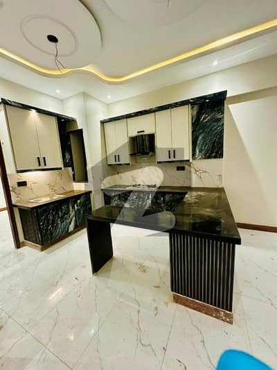 پاکستان مرچنٹ نیوی سوسائٹی سکیم 33 - سیکٹر 15-A,سکیم 33,کراچی میں 3 کمروں کا 6 مرلہ فلیٹ 1.95 کروڑ میں برائے فروخت۔