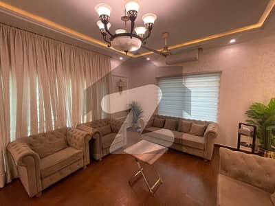 1 Kanal 4 Bedrooms House Available For Sale