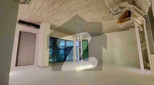 گارڈن ٹاؤن لاہور میں 3 کمروں کا 1 کنال زیریں پورشن 1.0 لاکھ میں کرایہ پر دستیاب ہے۔