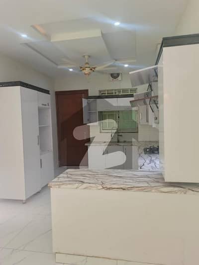 بحریہ ٹاؤن فیز 8 بحریہ ٹاؤن راولپنڈی,راولپنڈی میں 5 کمروں کا 10 مرلہ مکان 1.4 لاکھ میں کرایہ پر دستیاب ہے۔