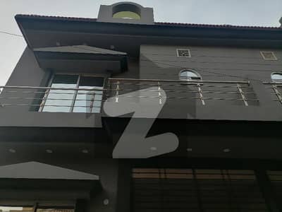 شاداب گارڈن لاہور میں 3 کمروں کا 3 مرلہ مکان 1.2 کروڑ میں برائے فروخت۔