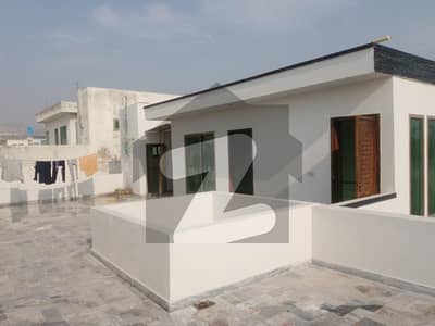 Main dauble road 8 marla dauble unit hosue for sale