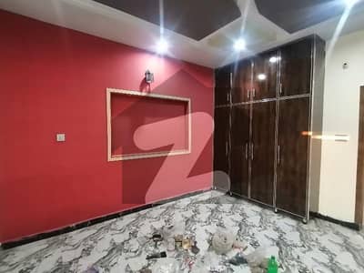 گلشنِِِ راوی ۔ بلاک جی گلشنِ راوی,لاہور میں 5 کمروں کا 10 مرلہ مکان 6.0 کروڑ میں برائے فروخت۔