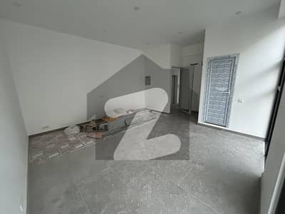 OFFICE AVAILABLE FOR RENT IN 100 YARDS BRAND NEW CORNER PROJECT