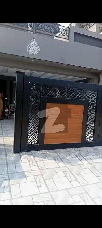 ڈی سی کالونی گوجرانوالہ میں 6 کمروں کا 1 کنال مکان 5.75 کروڑ میں برائے فروخت۔