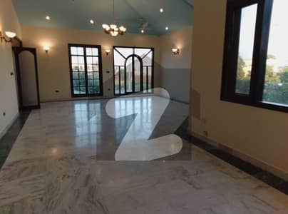 1000 Sq Yard Upper Portion Available For RENT In Khy Qasim Dha phase 8