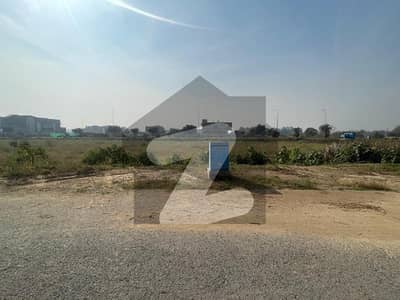 ڈی ایچ اے فیز 8 - بلاک ٹی فیز 8,ڈیفنس (ڈی ایچ اے),لاہور میں 1 کنال رہائشی پلاٹ 4.05 کروڑ میں برائے فروخت۔