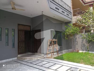 Prime Location 01 Kanal House For Sale