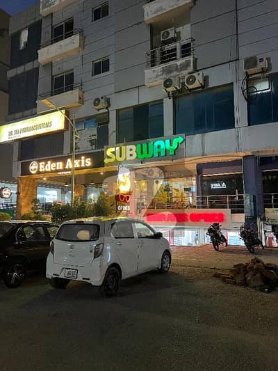 ڈی ۔ 12 مرکز ڈی ۔ 12,اسلام آباد میں 1 کمرے کا 1 مرلہ دکان 3.9 کروڑ میں برائے فروخت۔