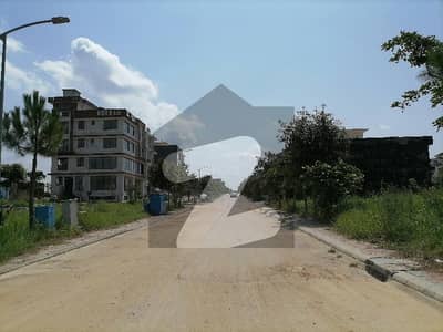 ٹاپ سٹی 1 - بلاک بی ٹاپ سٹی 1,اسلام آباد میں 1 کنال رہائشی پلاٹ 2.55 کروڑ میں برائے فروخت۔