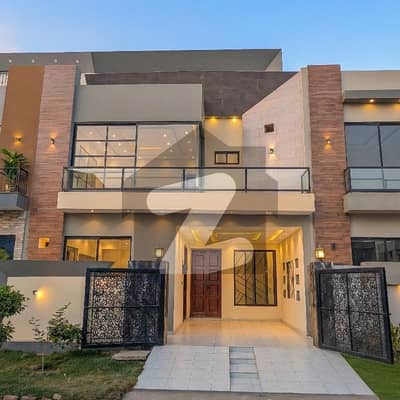 بخ ولاز فیز 2 - مانک بلاک بوچ ایگزیکٹو ولاز - فیز 2,بش ایگزیکٹو ولاز,ملتان میں 4 کمروں کا 5 مرلہ مکان 2.0 کروڑ میں برائے فروخت۔