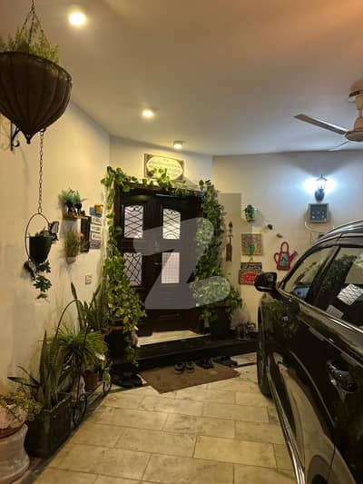 Sec A 10 Marla 10 Kv Solar House for sale 3 bedrooms Bahria Enclave