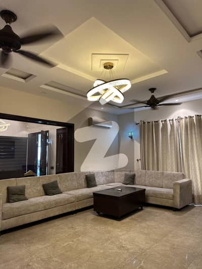 ONE KANAL OWNER BUILD HOUSE FOR SALE WITH 6 MASTER BEDROOMS ONE KANAL OWNER BUILD HOUSE FOR SALE WITH 6 MASTER BEDROOMS