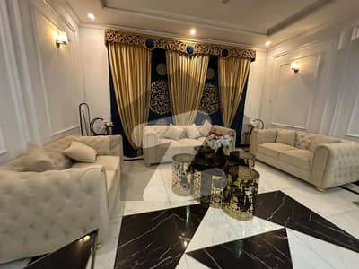 جوہر ٹاؤن فیز 2 جوہر ٹاؤن,لاہور میں 5 کمروں کا 1 کنال مکان 6.0 کروڑ میں برائے فروخت۔