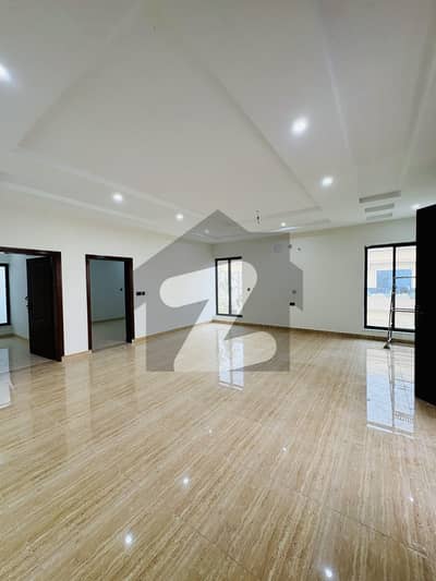 ملتان پبلک سکول روڈ ملتان میں 5 کمروں کا 7 مرلہ مکان 90.0 ہزار میں کرایہ پر دستیاب ہے۔