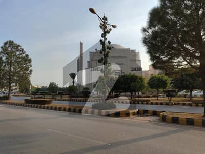 بحریہ انکلیو - سیکٹر اے بحریہ انکلیو,بحریہ ٹاؤن,اسلام آباد میں 1 کنال رہائشی پلاٹ 3.5 کروڑ میں برائے فروخت۔