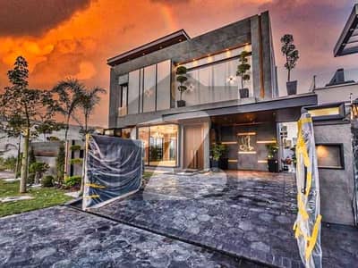 ڈی ایچ اے 9 ٹاؤن ڈیفنس (ڈی ایچ اے),لاہور میں 10 مرلہ مکان 4.25 کروڑ میں برائے فروخت۔