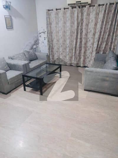 10MARLA BEAUTIFUL HOUSE FOR SALE IN DHA PHASE 5.