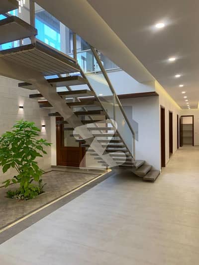 ڈی ایچ اے فیز 8 - زون بی ڈی ایچ اے فیز 8,ڈی ایچ اے ڈیفینس,کراچی میں 7 کمروں کا 1 کنال مکان 21.0 کروڑ میں برائے فروخت۔ ڈی ایچ اے فیز 8 - زون بی ڈی ایچ اے فیز 8,ڈی ایچ اے ڈیفینس,کراچی میں 7 کمروں کا 1 کنال مکان 21.0 کروڑ میں برائے فروخت۔