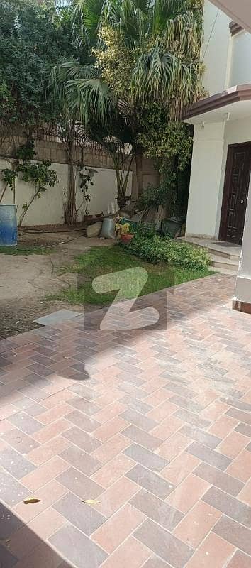 DHA PHASE 5 500 YARDS 5 BEDROOMS MARBLE FLOORING BUNGALOW IS UP FOR URGENT SALE